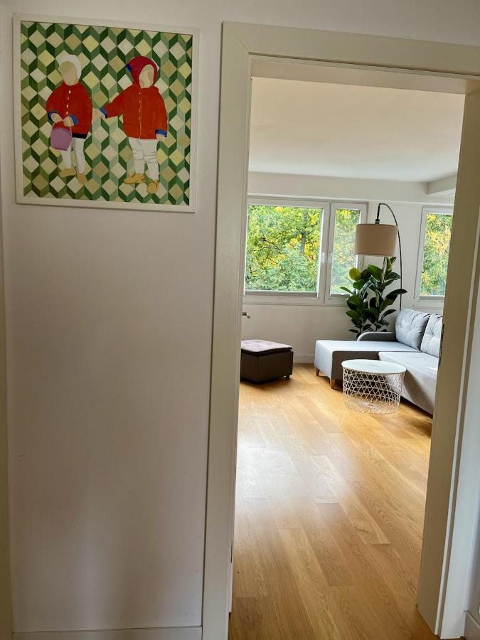 Butas Comfortable West Iv